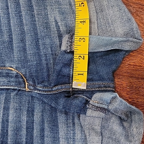 Abercrombie & Fitch Jean Shorts - Picture 4 of 5